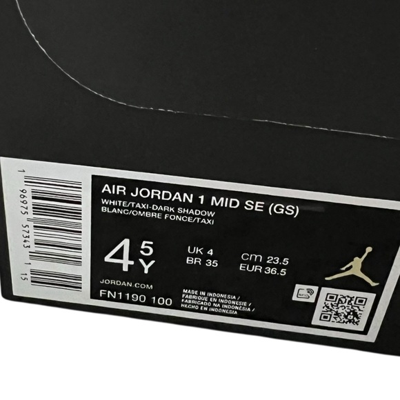 Nike Air Jordan 1 Mid GS 4.5Y White Taxi-Dark Shadow Sneakers - Picture 11 of 11